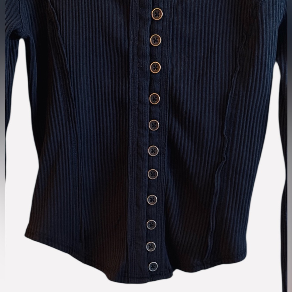 Free People We The Free Daria Cuff Cardi Size Small Black With Red Hearts NEW - Picture 6 of 14